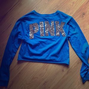 Súper cute pink long sleeve crop top!